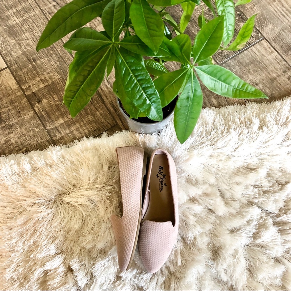Self esteem footwear | Blush Flats